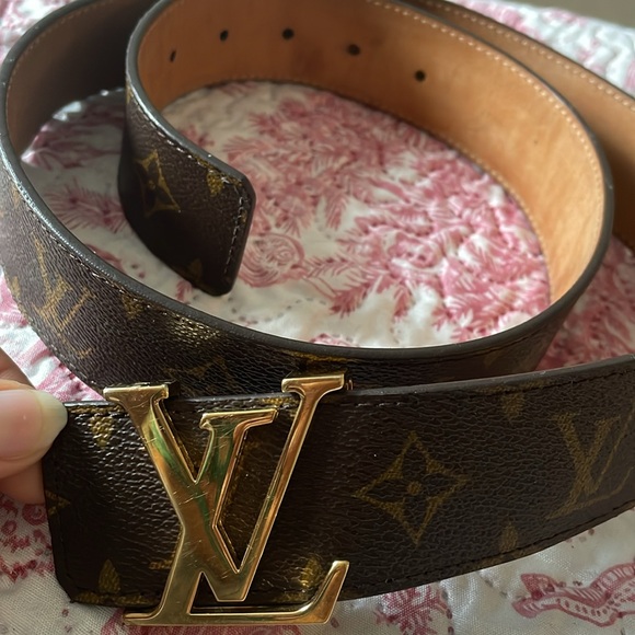 L v belt authintic - Picture 2 of 8